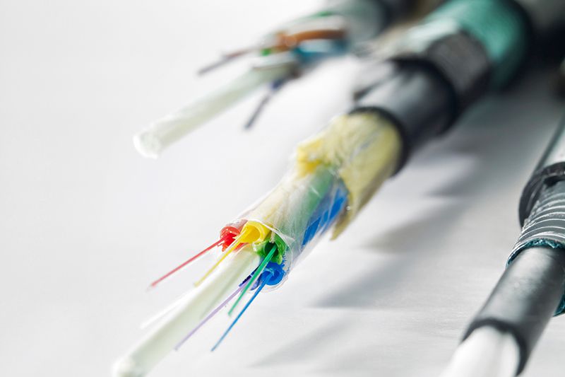 Экранирующие пленки и ленты для индустрии коммуникаций